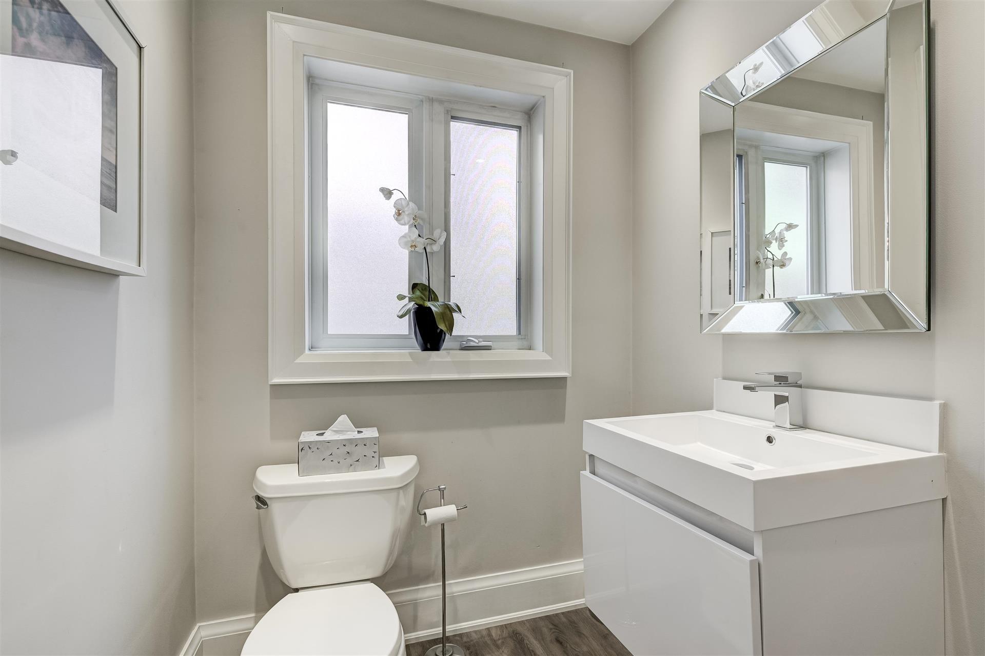 Powder Room