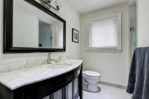 Bedroom Primary Ensuite